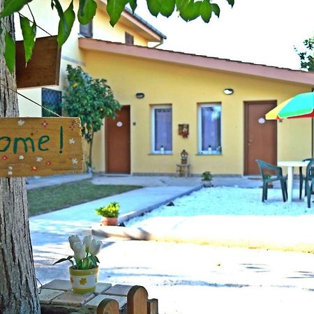 Dependance Miluna Nettuno Exterior foto